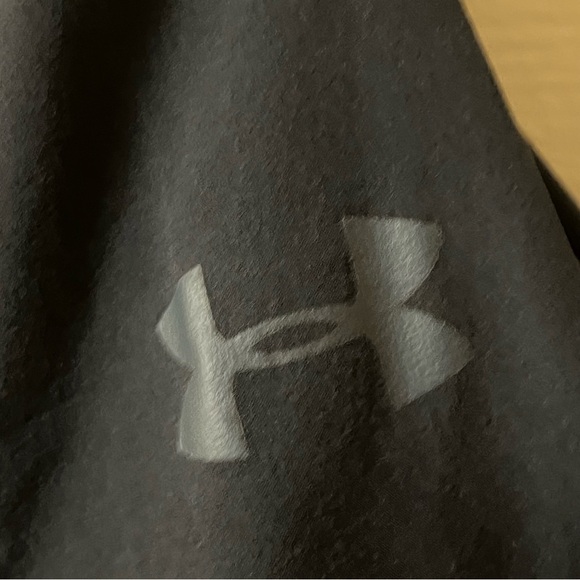 Under Armour Men’s Black 1/4 Zip Hooded Pullover Pockets Medium Athleticl - Picture 3 of 5
